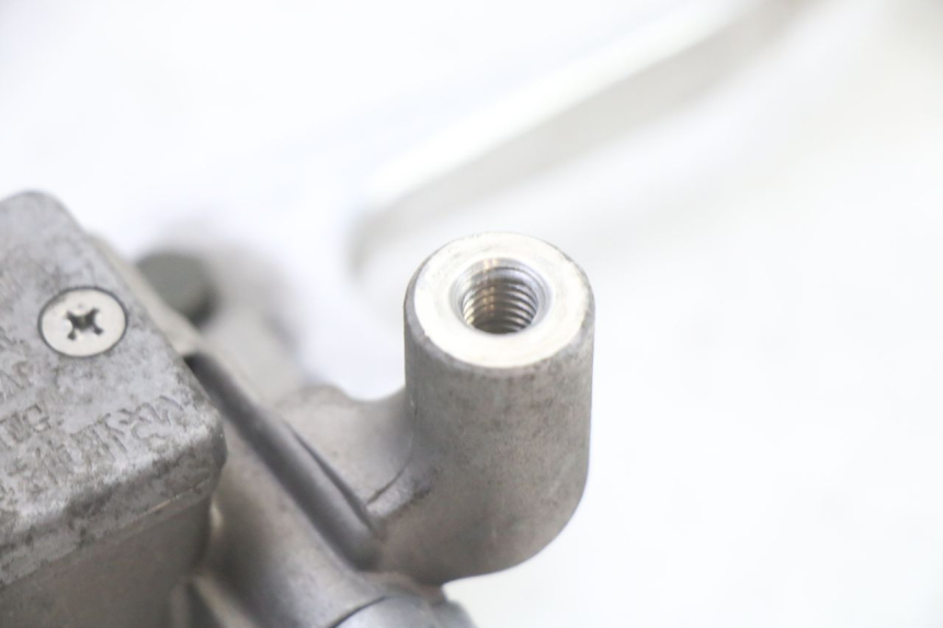 photo de FRONT BRAKE MASTER CYLINDER MBK FLAME X 125 (2007 - 2016) - Alternative perspective