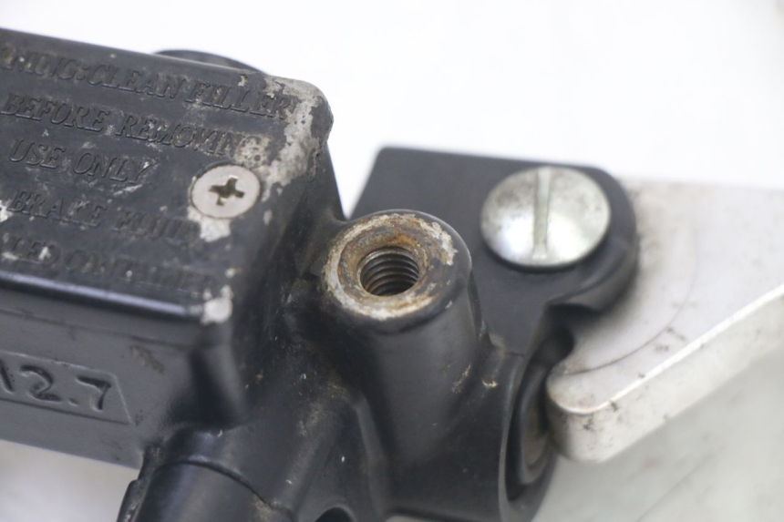 photo de FRONT BRAKE MASTER CYLINDER PIAGGIO FLY 2T 50 (2004 - 2017) - Zoom on usage condition