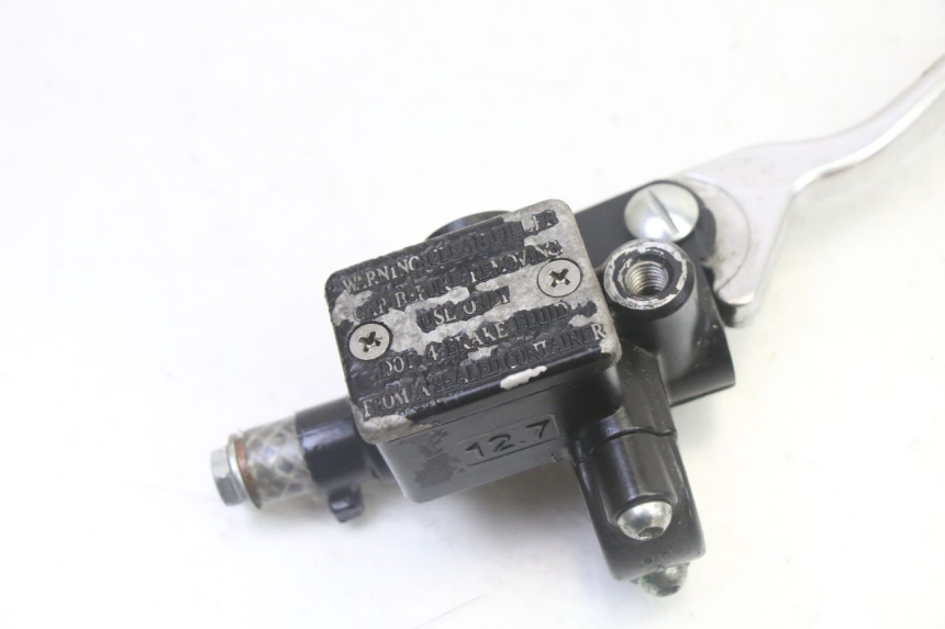 photo de FRONT BRAKE MASTER CYLINDER PIAGGIO FLY 2T 50 (2004 - 2017) - Alternative perspective