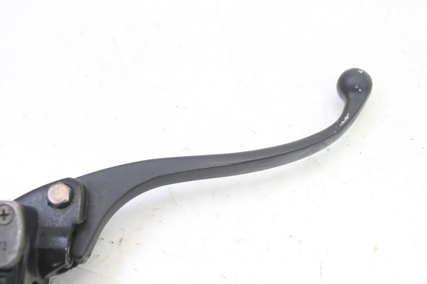 photo de FRONT MASTER CYLINDER VENESI FLY RETRO 4T 50 (2020 - 2025) - Zoom on usage condition