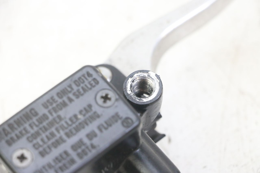 photo de FRONT BRAKE MASTER CYLINDER HONDA FORZA ABS 300 (2013 - 2017) - Markings and original references