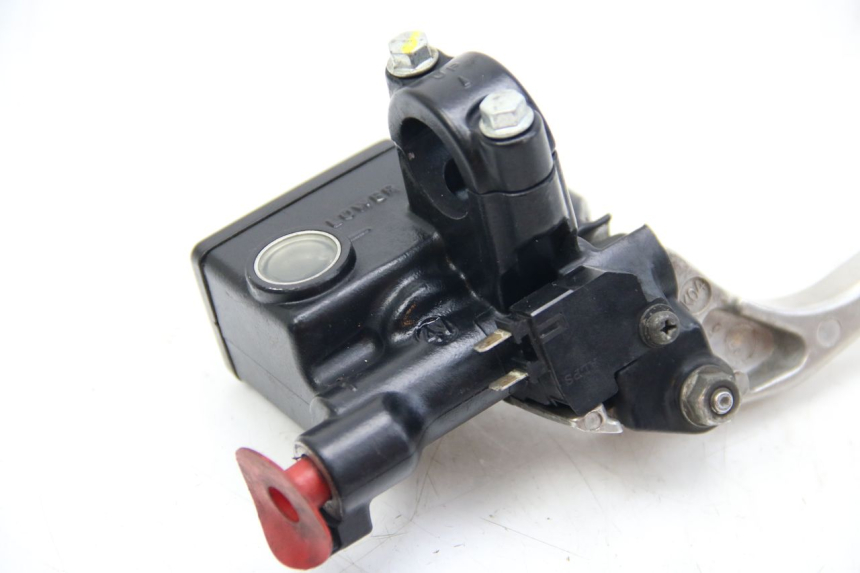 photo de FRONT BRAKE MASTER CYLINDER HONDA FORZA 125 (2015 - 2016) - Product overview