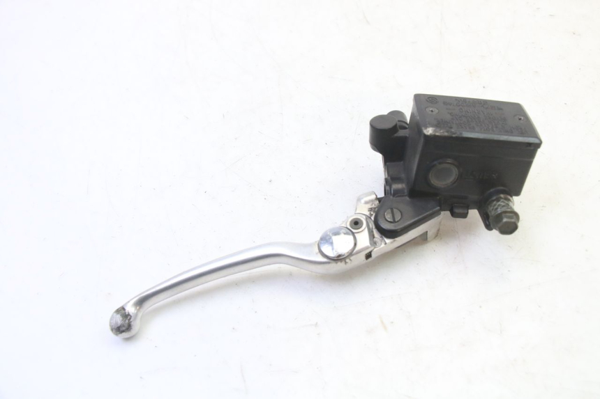 photo de FRONT BRAKE MASTER CYLINDER YAMAHA FZ6 FAZER S2 600 (2007 - 2011) - Alternative perspective