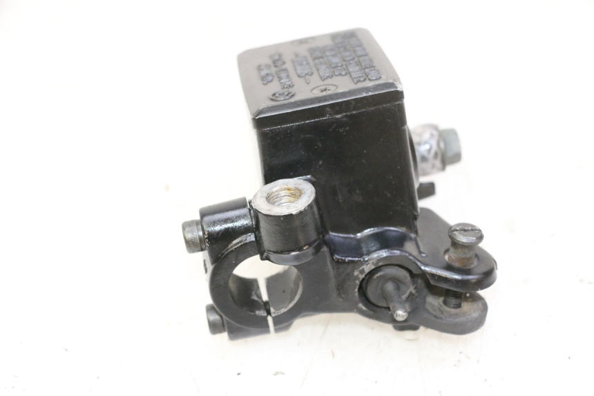 photo de FRONT BRAKE MASTER CYLINDER YAMAHA FZ6 N FAZER 600 (2004 - 2006) - Product overview