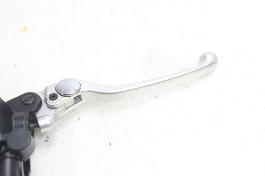 photo de FRONT BRAKE MASTER CYLINDER YAMAHA FZ8 800 (2010 - 2016) - Surface and material condition
