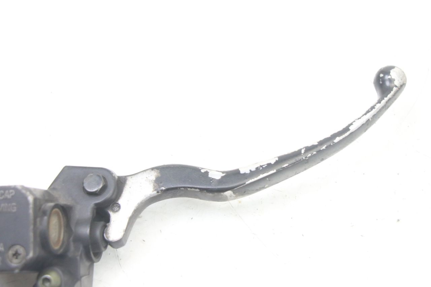 photo de FRONT BRAKE MASTER CYLINDER GILERA NEXUS 300 (2008 - 2013) - Zoom on usage condition