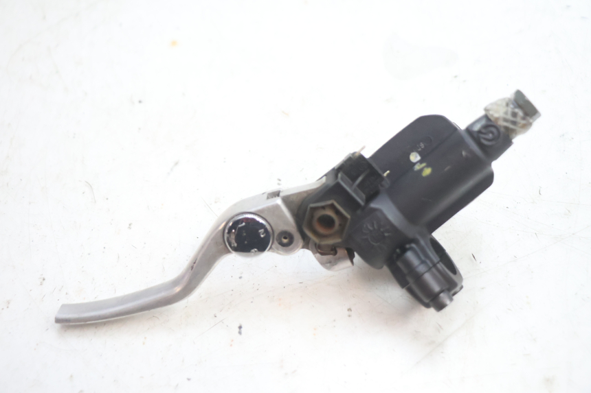 photo de FRONT BRAKE MASTER CYLINDER GILERA GP 800 (2007 - 2013) - Markings and original references