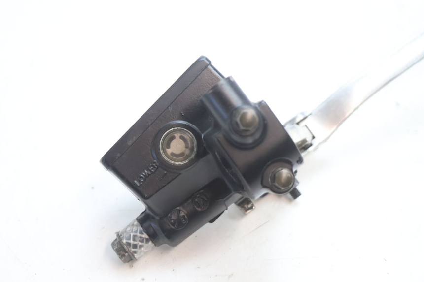 photo de FRONT BRAKE MASTER CYLINDER SUZUKI GSF N BANDIT 1200 (2001 - 2005) - Product overview