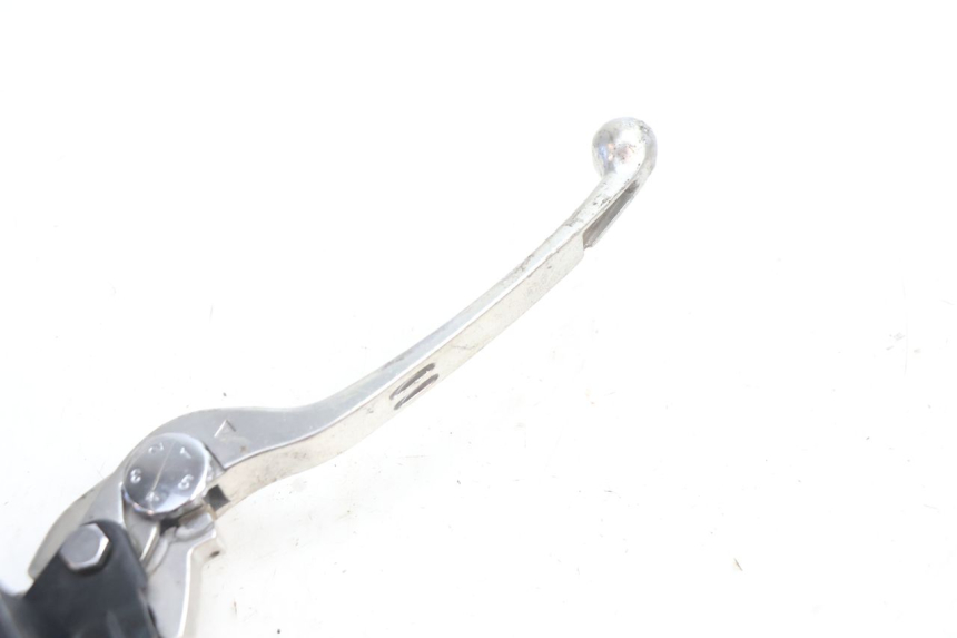 photo de FRONT BRAKE MASTER CYLINDER SUZUKI GSR 600 (2005 - 2012) - Zoom on usage condition