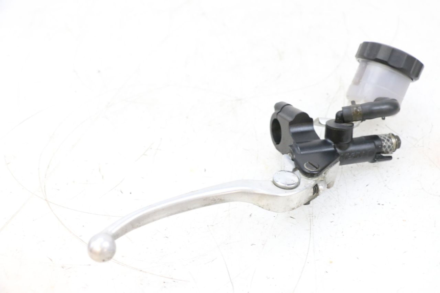 photo de FRONT BRAKE MASTER CYLINDER SUZUKI GSXR GSX-R 1000 (2003 - 2004) - Surface and material condition