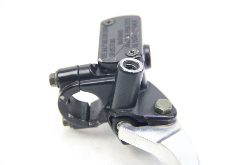 photo de FRONT BRAKE MASTER CYLINDER JM MOTORS GT LINE 4T 50 (2021 - 2023) - Zoom on usage condition