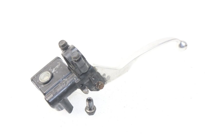 photo de FRONT BRAKE MASTER CYLINDER SYM GTS EFI ABS 125 (2012 - 2016) - Zoom on usage condition
