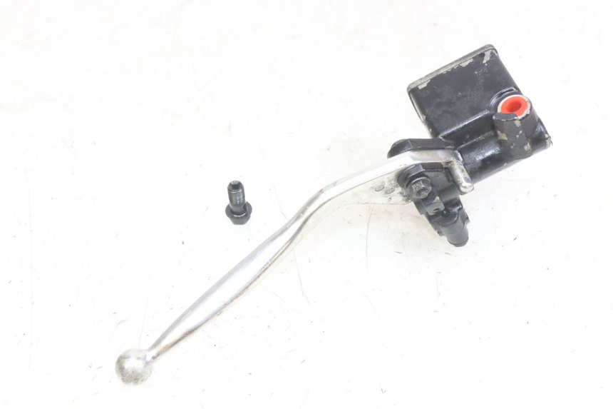 photo de FRONT BRAKE MASTER CYLINDER SYM GTS EFI 125 (2012 - 2016) - Alternative perspective