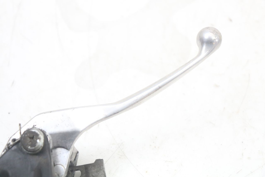 photo de FRONT BRAKE MASTER CYLINDER HONDA NES AROBASE 125 (2000 - 2003) - Technical close-up