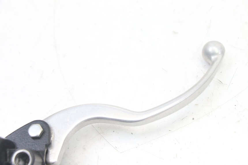 photo de FRONT BRAKE MASTER CYLINDER HONDA PCX (JF57/JF64) 125 (2014 - 2018) - Technical close-up