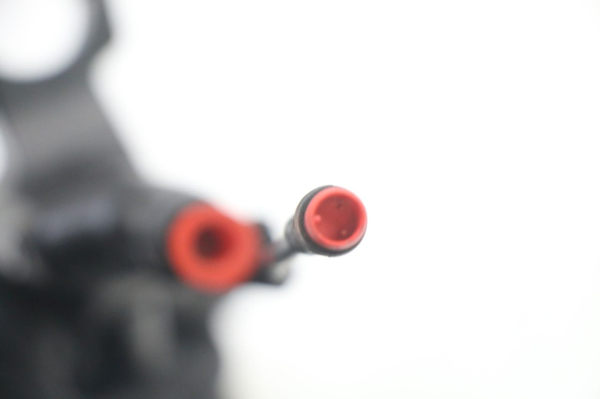 photo de FRONT BRAKE MASTER CYLINDER JOYOR S10-S-Z 1 - Fixing points details