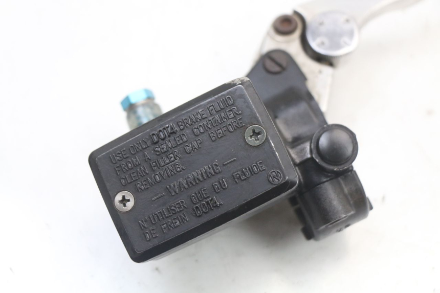 photo de FRONT BRAKE MASTER CYLINDER KAWASAKI ZR7 ZR-7 S 750 (1999 - 2004) - Component detail