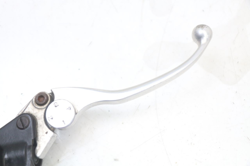 photo de FRONT BRAKE MASTER CYLINDER KAWASAKI ZR7 ZR-7 S 750 (1999 - 2004) - Zoom on usage condition