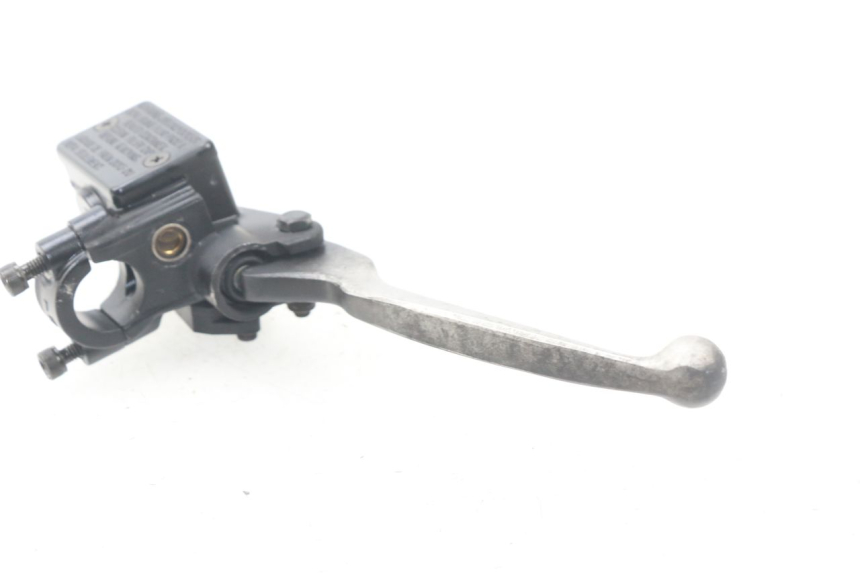 photo de FRONT BRAKE MASTER CYLINDER PEUGEOT KISBEE 2T 50 (2010 - 2017) - Alternative perspective
