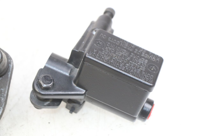 photo de FRONT BRAKE MASTER CYLINDER PEUGEOT KISBEE 2T 50 (2010 - 2017) - Markings and original references