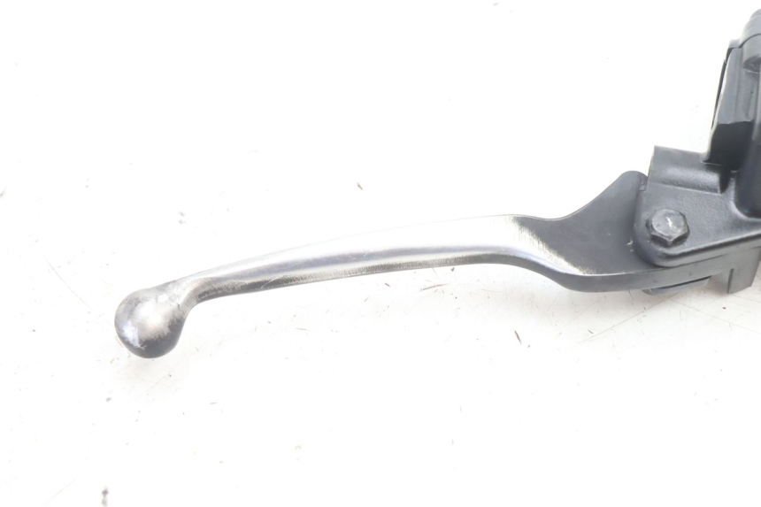 photo de FRONT BRAKE MASTER CYLINDER PEUGEOT KISBEE 2T 50 (2010 - 2017) - Technical close-up