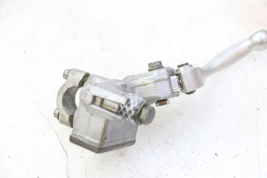 photo de FRONT BRAKE MASTER CYLINDER KAWASAKI KX 65 (2000 - 2019) - Zoom on usage condition