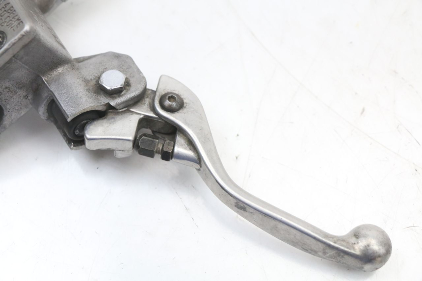 photo de FRONT BRAKE MASTER CYLINDER KAWASAKI KX 85 (2014 - 2021) - Fixing points details