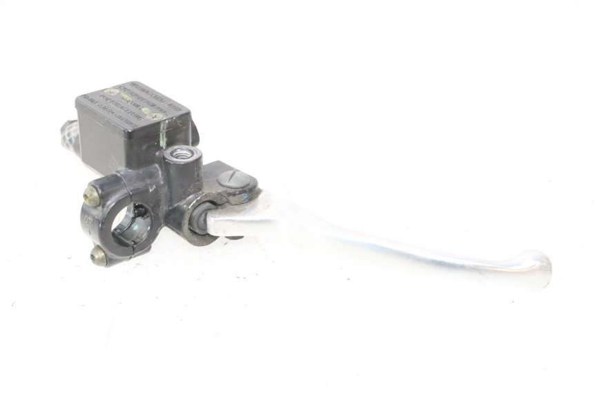 photo de FRONT BRAKE MASTER CYLINDER PIAGGIO LIBERTY IGET 4T 50 (2015 - 2020) - Fixing points details