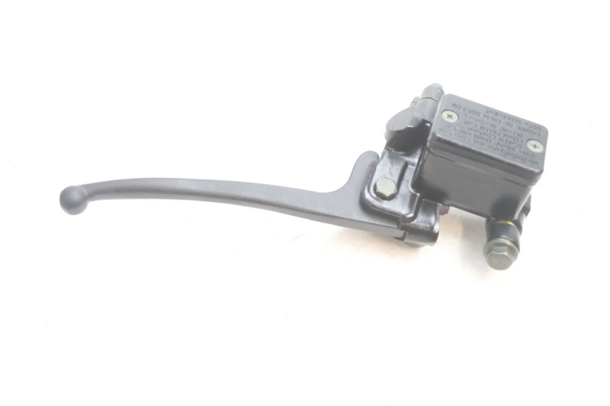 photo de FRONT BRAKE MASTER CYLINDER LONGJIA LJ50QT 8M 2T 50 (2010 - 2017) - Technical close-up
