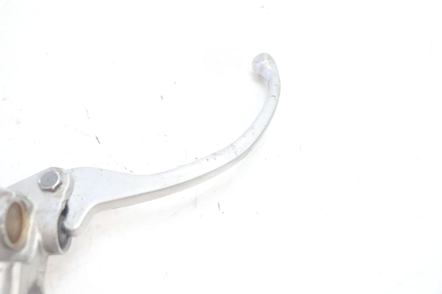 photo de FRONT BRAKE MASTER CYLINDER SYM MIO 50 (2005 - 2010) - Zoom on usage condition
