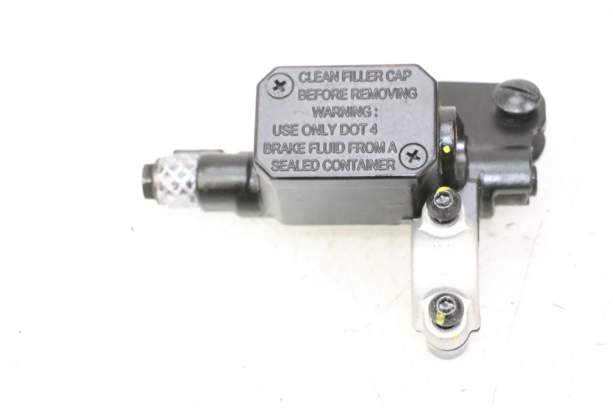 photo de FRONT BRAKE MASTER CYLINDER PIAGGIO MP3 HPE 310 (2024 - 2025) - Product overview