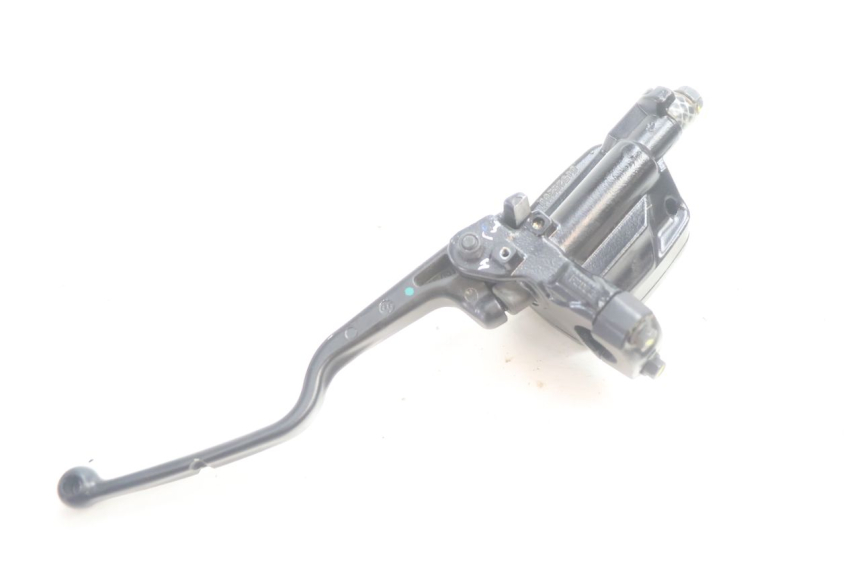 photo de FRONT BRAKE MASTER CYLINDER PIAGGIO MP3 HPE 530 (2022 - 2026) - Surface and material condition