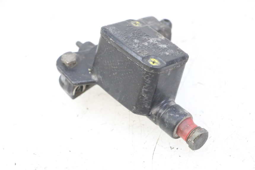 photo de FRONT MASTER CYLINDER PIAGGIO MP3 LT 400 (2007 - 2012) - Technical close-up