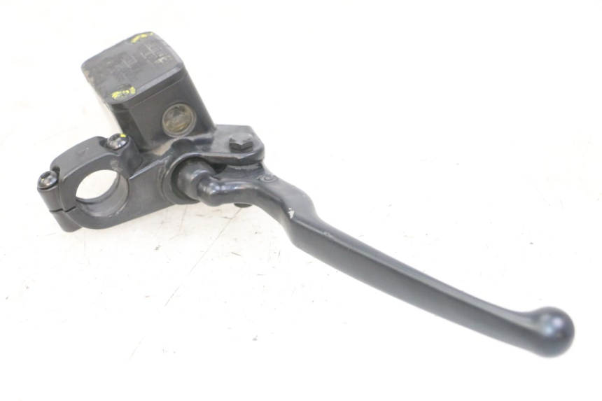 photo de FRONT BRAKE MASTER CYLINDER PIAGGIO MP3 LT 300 (2010 - 2016) - Technical close-up