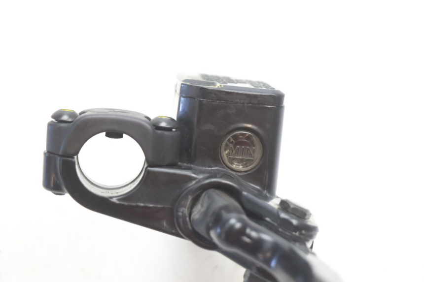 photo de FRONT BRAKE MASTER CYLINDER PIAGGIO MP3 LT 300 (2010 - 2016) - Alternative perspective
