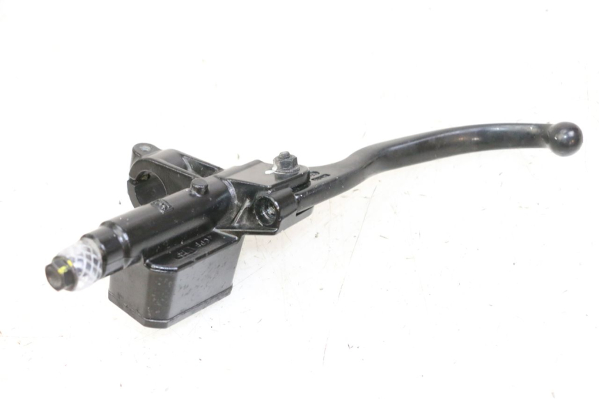 photo de FRONT BRAKE MASTER CYLINDER PIAGGIO MP3 500 (2014 - 2017) - Zoom on usage condition