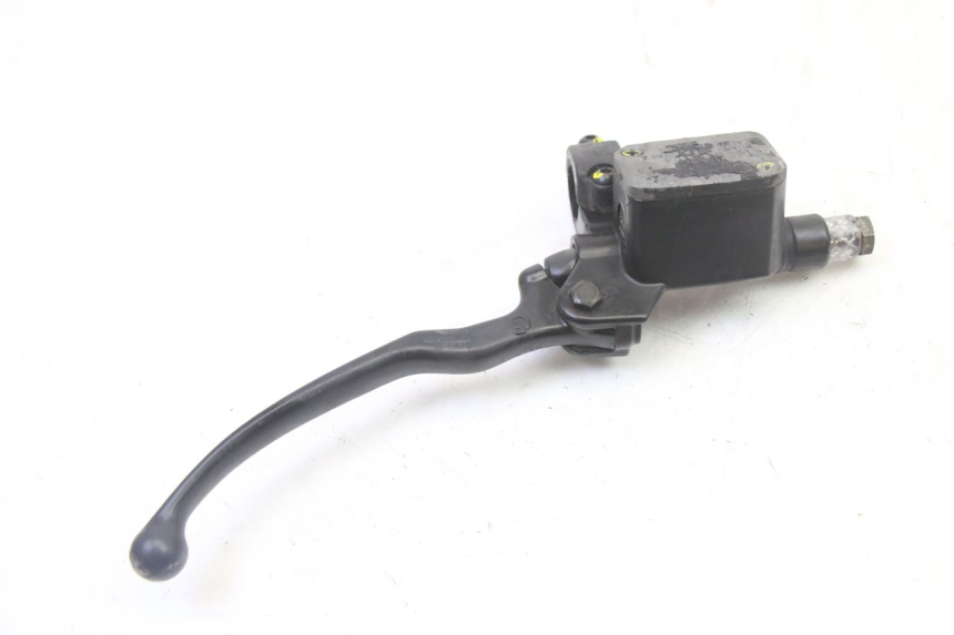 photo de FRONT MASTER CYLINDER PIAGGIO MP3 RL 250 (2006 - 2010) - Alternative perspective