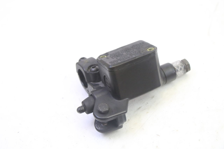photo de FRONT BRAKE MASTER CYLINDER PIAGGIO MP3 125 (2006 - 2014) - Technical close-up