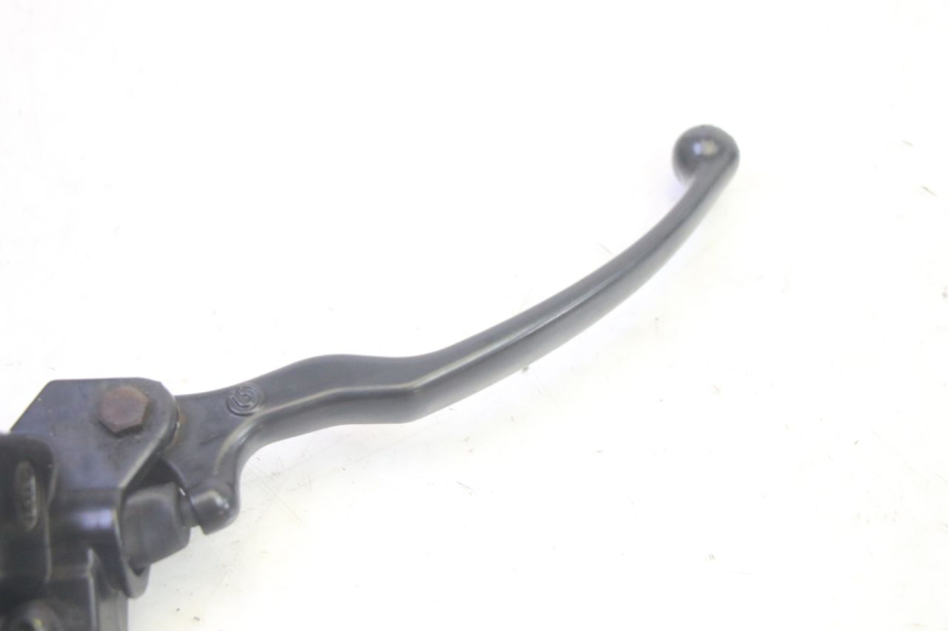 photo de FRONT MASTER CYLINDER PIAGGIO MP3 RL 250 (2006 - 2010) - Zoom on usage condition