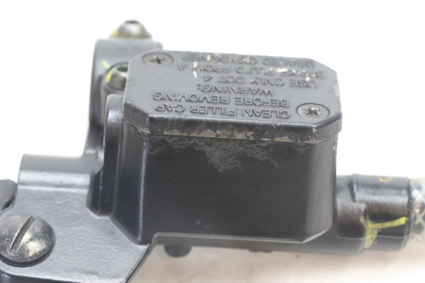 photo de FRONT BRAKE MASTER CYLINDER PIAGGIO MP3 500 (2016 - 2018) - Surface and material condition