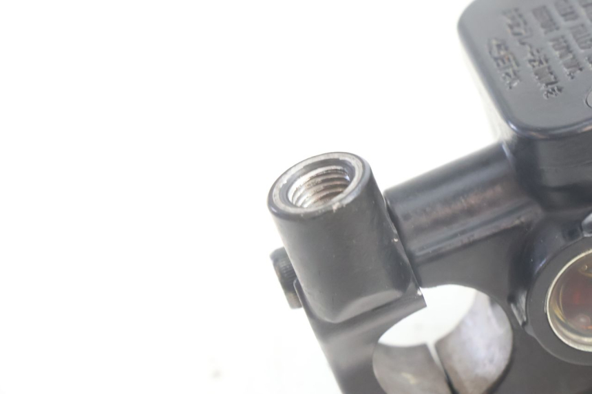 photo de FRONT BRAKE MASTER CYLINDER YAMAHA N-MAX NMAX 125 (2021 - 2024) - Technical close-up