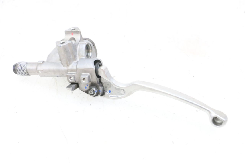 photo de FRONT BRAKE MASTER CYLINDER YAMAHA NEO'S CORE 1 (2022 - 2026) - Zoom on usage condition