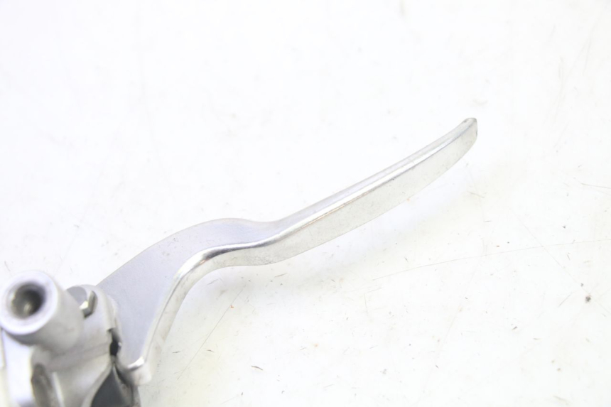 photo de FRONT BRAKE MASTER CYLINDER KYMCO LIKE 4T 50 (2019 - 2025) - Technical close-up