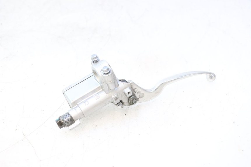 photo de FRONT BRAKE MASTER CYLINDER KYMCO LIKE 4T 50 (2019 - 2025) - Zoom on usage condition