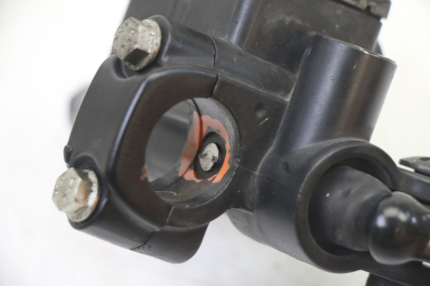 photo de FRONT BRAKE MASTER CYLINDER PIAGGIO NEW TYPHOON 50 (2018 - 2021) - Surface and material condition