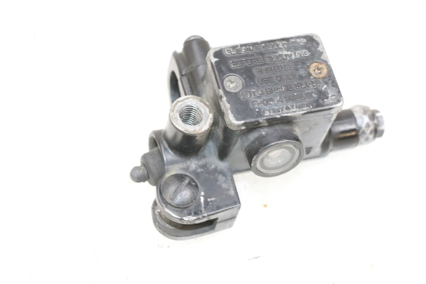 photo de FRONT BRAKE MASTER CYLINDER PIAGGIO NEW TYPHOON 50 (2018 - 2021) - Alternative perspective