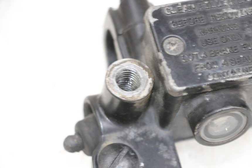 photo de FRONT BRAKE MASTER CYLINDER PIAGGIO NEW TYPHOON 50 (2018 - 2021) - Technical close-up