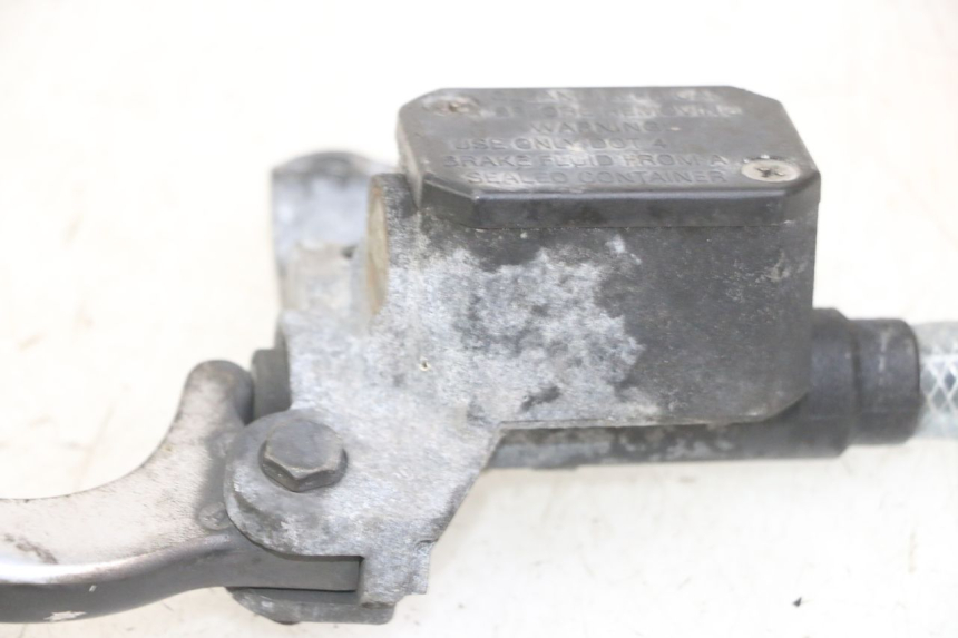 photo de FRONT BRAKE MASTER CYLINDER GILERA NEXUS 125 (2009 - 2013) - Alternative perspective