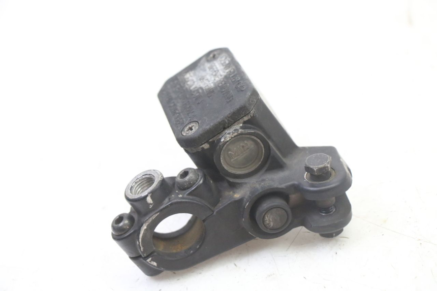 photo de FRONT BRAKE MASTER CYLINDER GILERA NEXUS 125 (2009 - 2013) - Alternative perspective