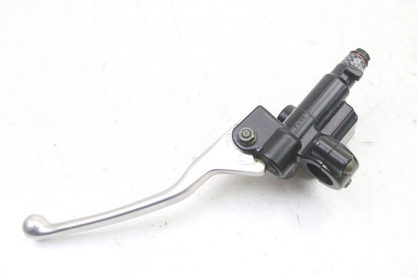 photo de FRONT BRAKE MASTER CYLINDER PIAGGIO NRG POWER PUREJET 50 (2018 - 2021) - Fixing points details